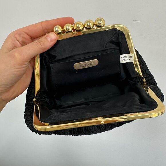 1990\'s Black Ruched Glamorous Clutch Hinge Opening Gold Tone Hardware